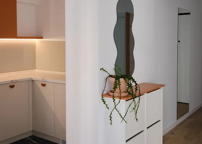 Orange I One Bedroom I One Cotroceni Park *