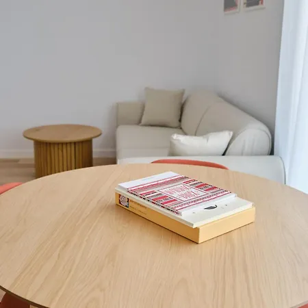 Orange I One Bedroom I One Cotroceni Park