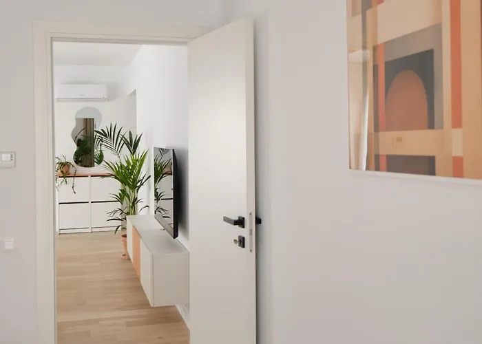 Orange I One Bedroom I One Cotroceni Park *